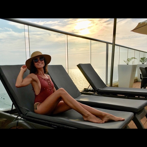 Emily🧘🏻♀️ - Picture 4 of 7